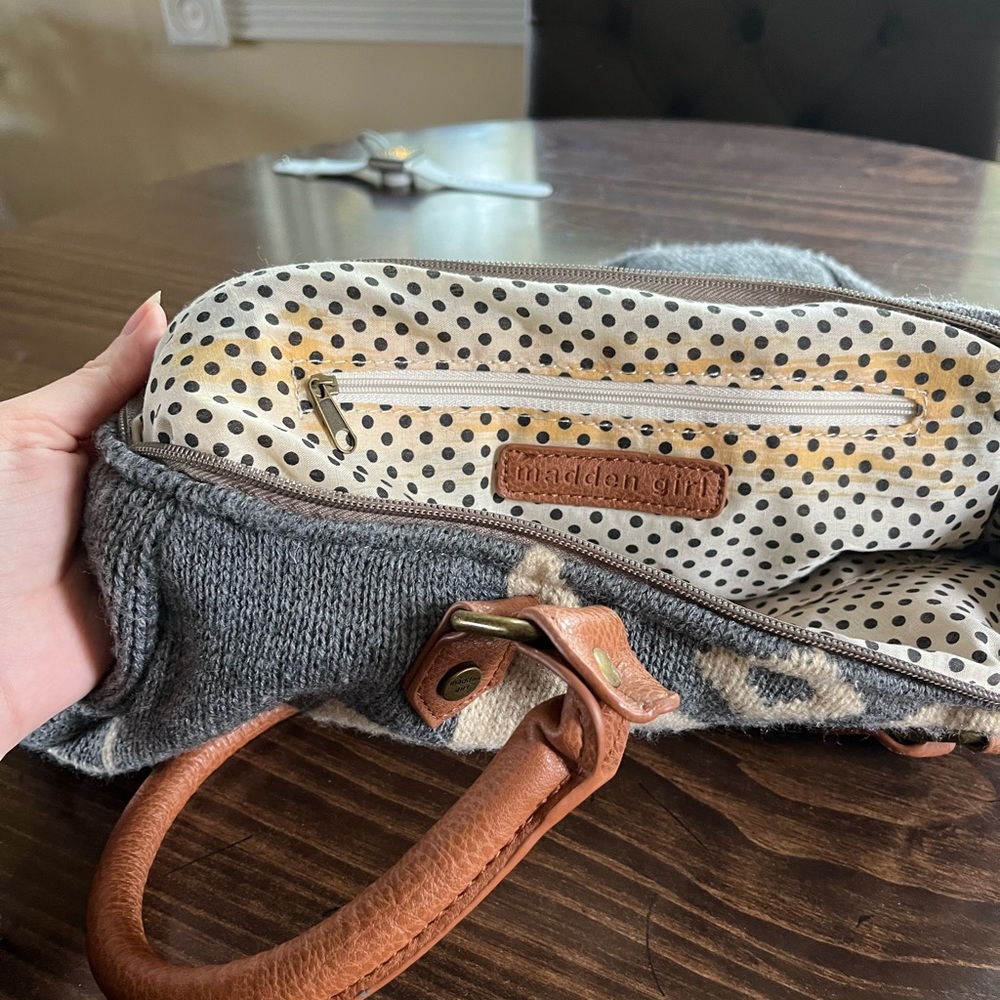 Madden Girl Y2K Grey and White Sweater Shoulder Bag Purse - Picture 8 of 8